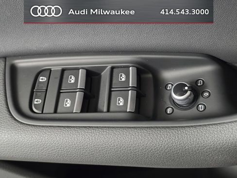 Used 2023 Audi Q7 2.0T Premium Plus w/ Convenience Package AWD/4WD image 15