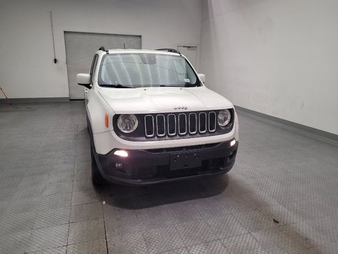 Used 2016 Jeep Renegade Latitude AWD/4WD image 14