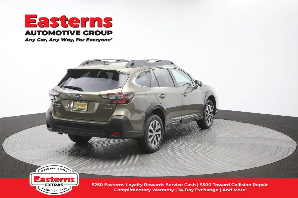Used 2024 Subaru Outback Premium AWD/4WD image 35