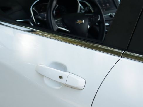 Used 2024 Chevrolet Equinox LT w/ LPO, Floor Liner Package image 33