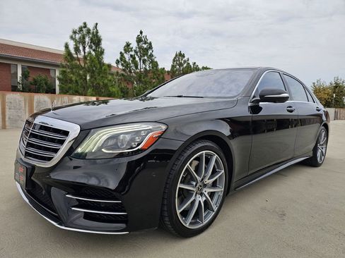 Used 2018 Mercedes-Benz S 560 Sedan image 3