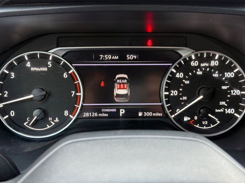 Used 2025 Nissan Rogue SV FWD image 37