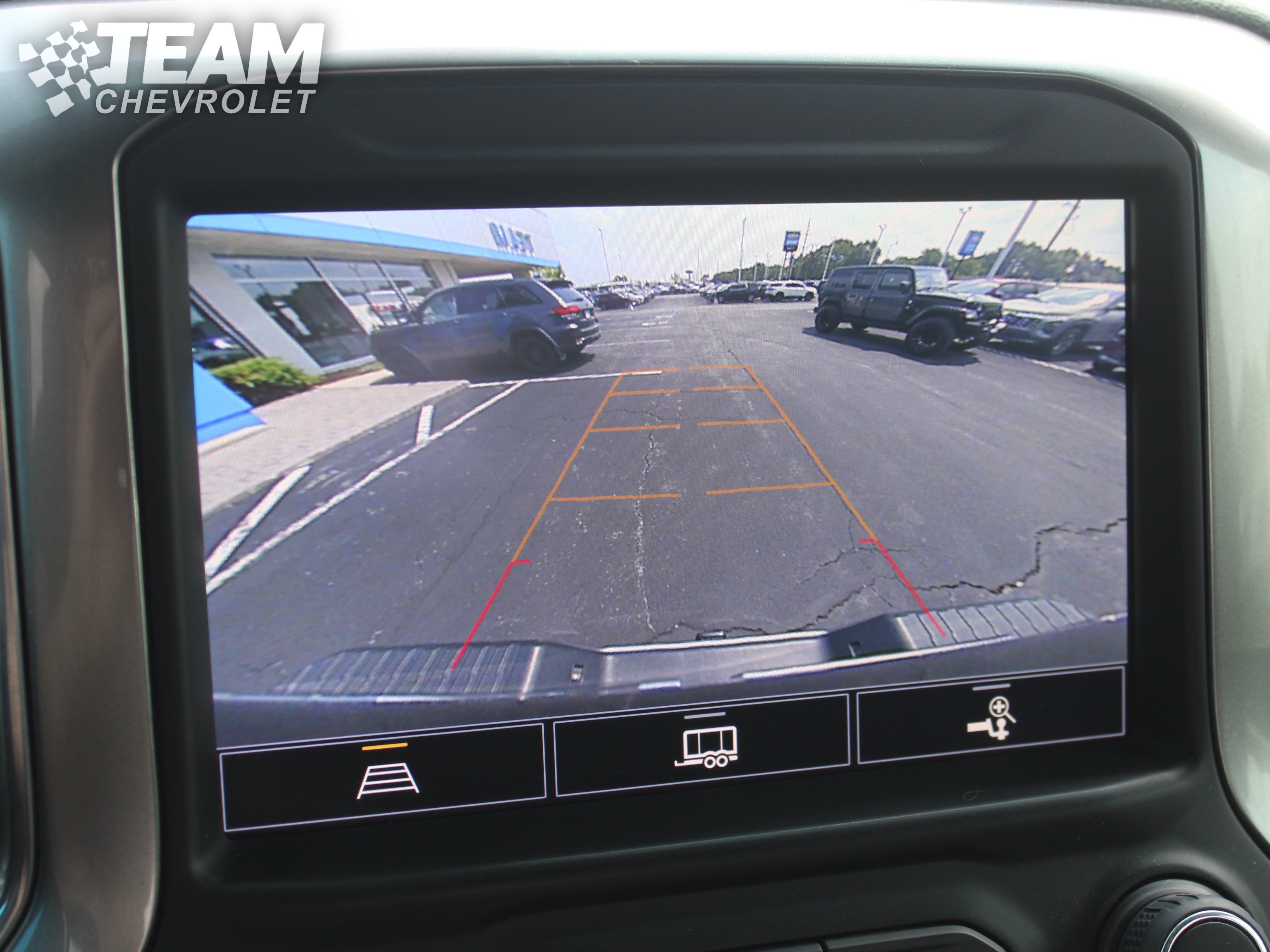 Used 2023 Chevrolet Silverado 2500 LTZ w/ Snow Plow Prep/Camper Package AWD/4WD image 19