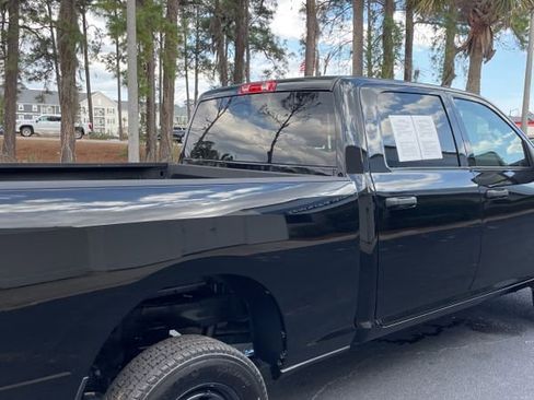 Used 2025 RAM 2500 Tradesman w/ Bed Convenience Group image 9