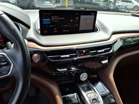 Certified 2024 Acura MDX SH-AWD w/ Technology Package image 12