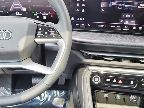 New 2025 Audi Q5 2.0T Premium Plus image 27