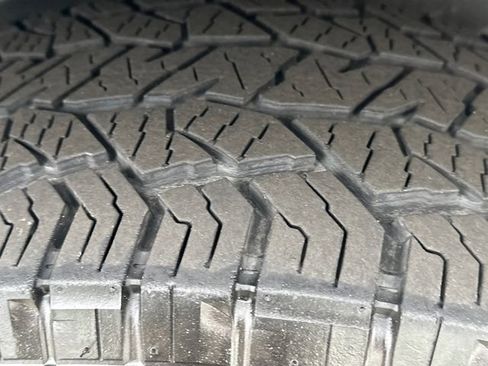 Used 2024 Nissan Frontier Pro-X image 25