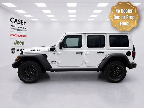 Used 2023 Jeep Wrangler Unlimited w/ Cold Weather Group AWD/4WD image 2