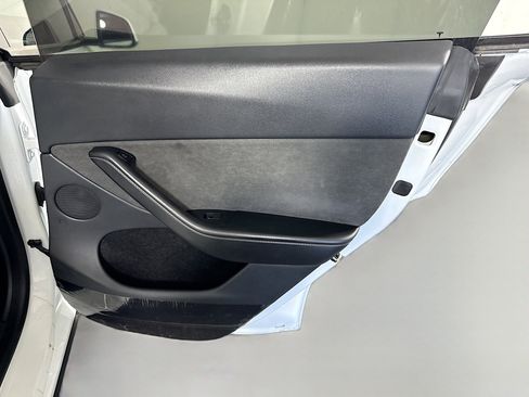 Used 2023 Tesla Model Y Long Range image 27