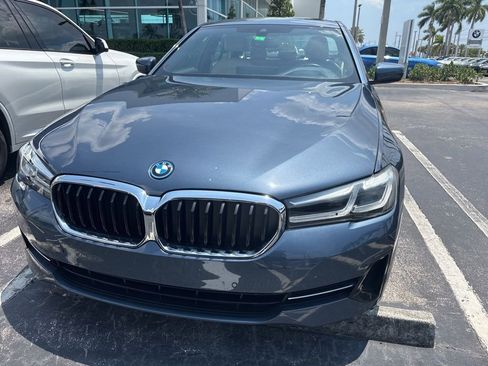 Used 2023 BMW 530e w/ Premium Package RWD image 7