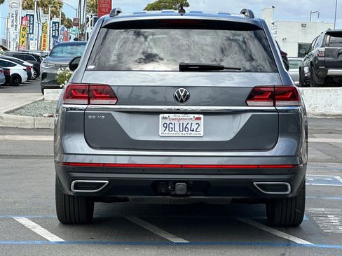Used 2023 Volkswagen Atlas SE w/ Panoramic Sunroof Package FWD image 5