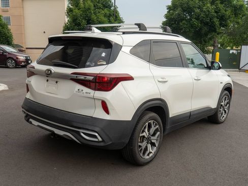 Used 2021 Kia Seltos EX AWD/4WD image 7