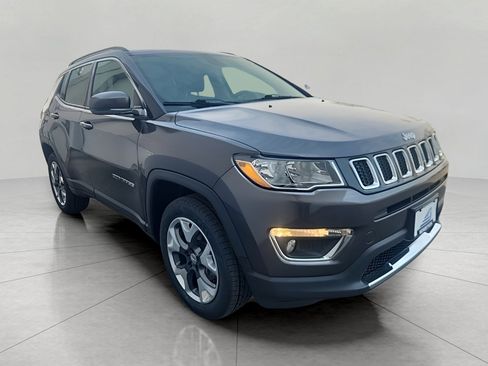 Used 2018 Jeep Compass Limited image 1