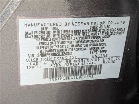 Used 2025 Nissan Kicks S AWD/4WD image 23