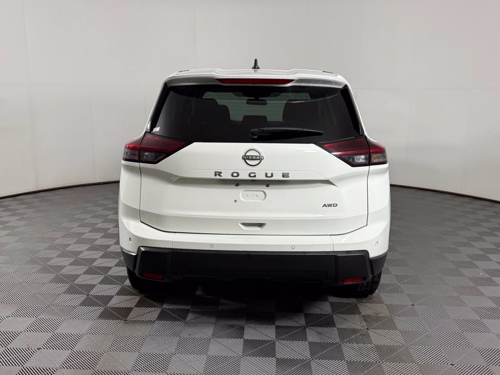 Used 2025 Nissan Rogue S AWD/4WD image 8