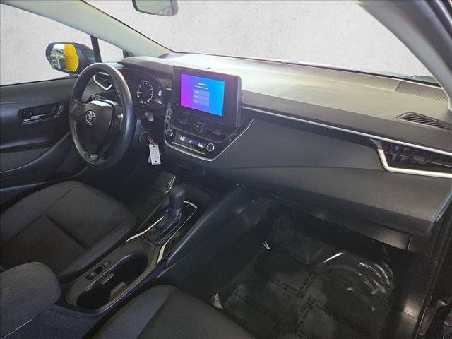 Used 2025 Toyota Corolla LE FWD image 20