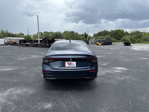 New 2025 Honda Accord SE image 6