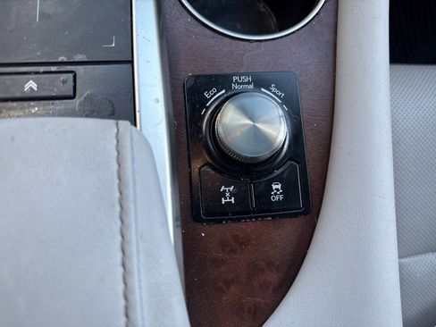 Used 2022 Lexus RX 350L 350L image 28