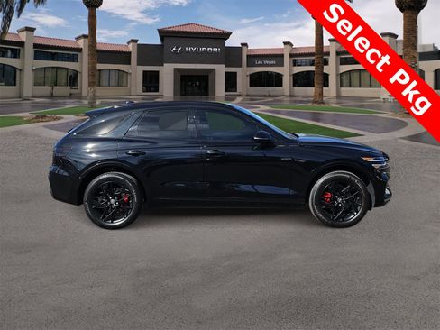 Used 2022 Genesis GV70 2.5T w/ Select Package image 9