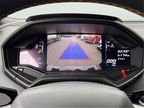 Used 2020 Lamborghini Huracan EVO RWD image 37