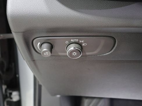 Used 2023 Buick Envision Preferred AWD/4WD image 32