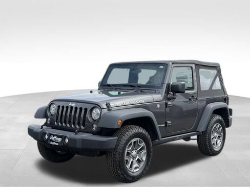 Used 2018 Jeep Wrangler Rubicon AWD/4WD image 3