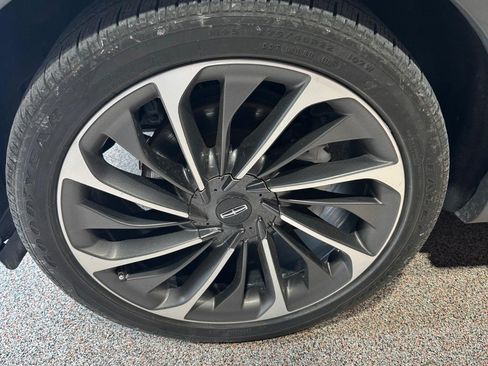 Used 2020 Lincoln Aviator Reserve w/ Equipment Group 202A AWD/4WD image 7