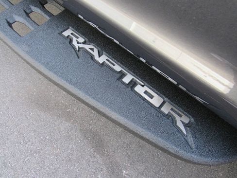 Used 2019 Ford F150 Raptor w/ Equipment Group 802A Luxury AWD/4WD image 40