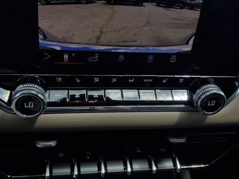 New 2026 GMC Canyon Denali AWD/4WD image 23