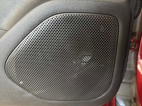 Used 2025 Nissan Rogue SV image 27