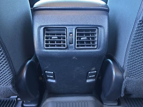 Certified 2019 Toyota 4Runner SR5 AWD/4WD image 18