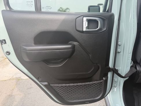 Used 2024 Jeep Wrangler Willys image 25