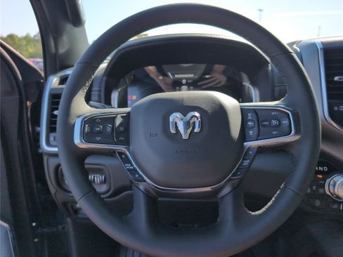 New 2026 RAM 1500 Laramie AWD/4WD image 31