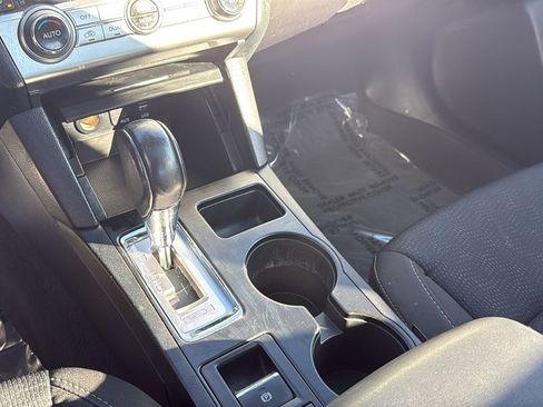 Used 2017 Subaru Legacy 2.5i Premium image 28