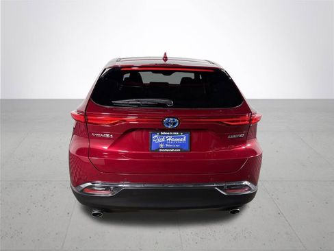 Used 2024 Toyota Venza Limited image 7