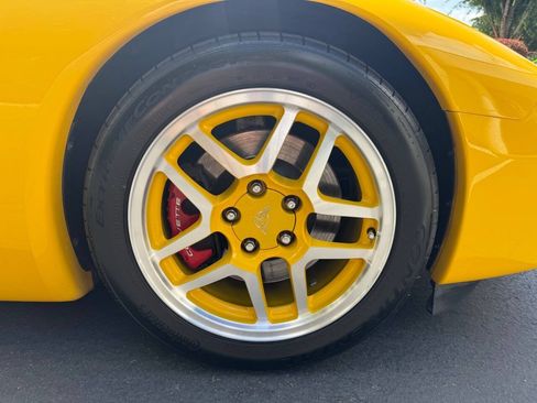 Used 2004 Chevrolet Corvette Z06 w/ Memory Package RWD image 26