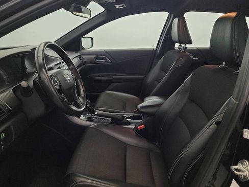 Used 2016 Honda Accord Sport image 17