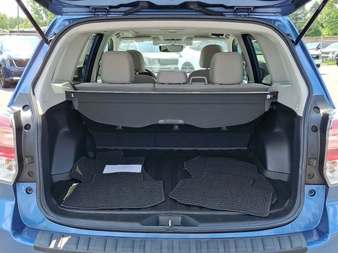 Used 2017 Subaru Forester 2.5i Premium AWD/4WD image 28