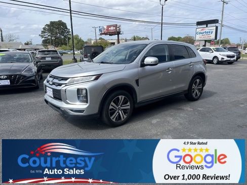 Used 2021 Mitsubishi Outlander Sport LE image 2