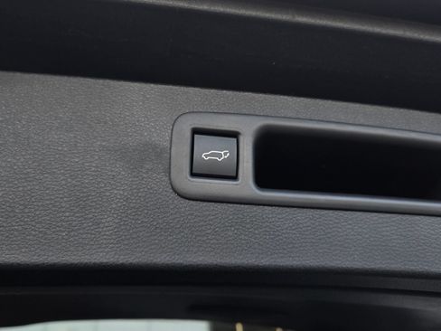 Certified 2026 Toyota Highlander Limited AWD/4WD image 27