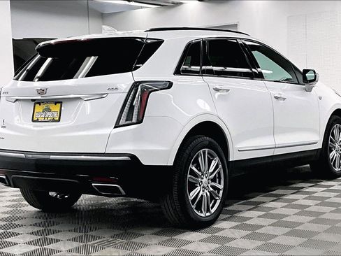 Used 2024 Cadillac XT5 Sportv w/ LPO, Floor Liner Package AWD/4WD image 13