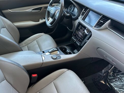 Used 2023 INFINITI QX50 Luxe FWD image 20