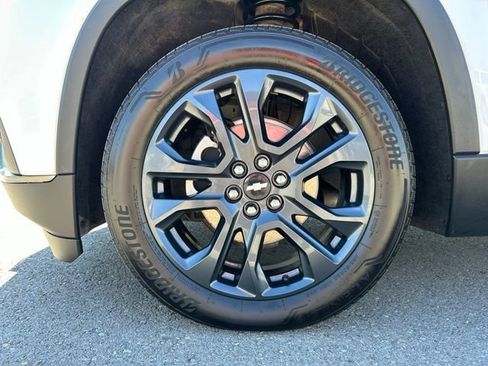 Used 2020 Chevrolet Traverse RS AWD/4WD image 12