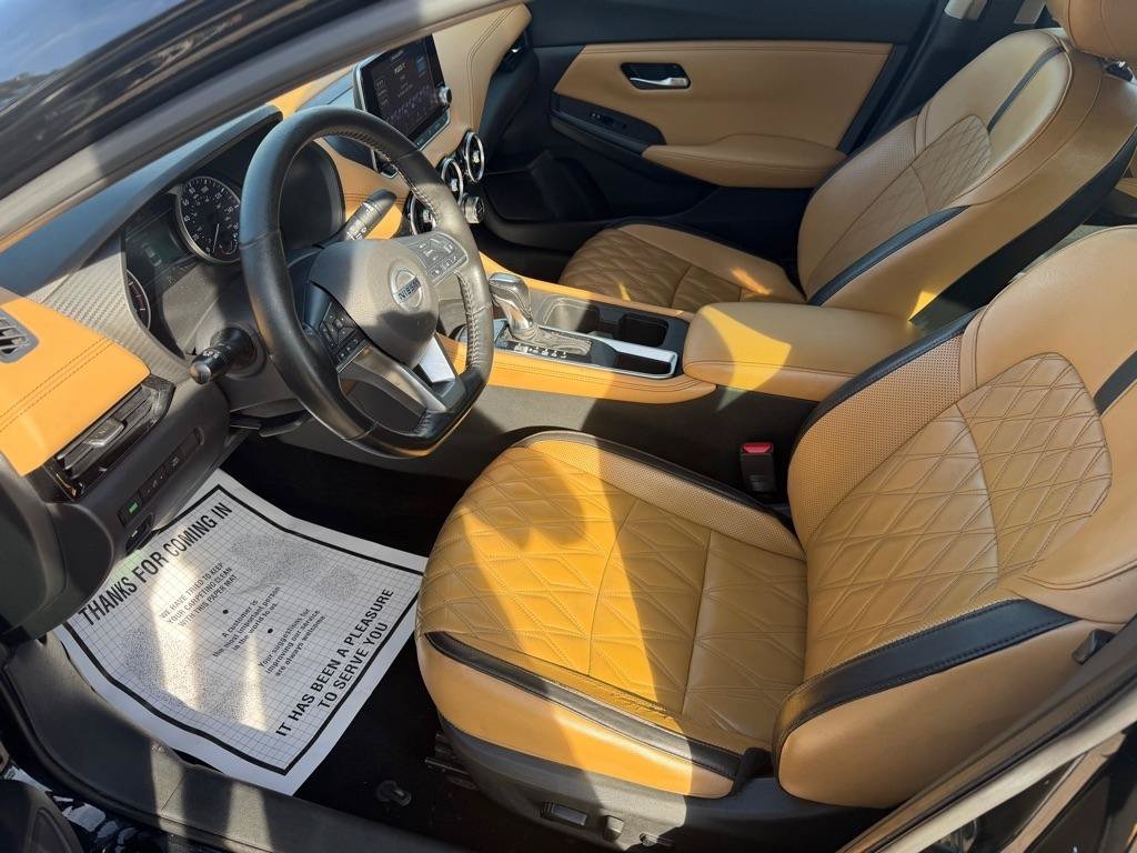 Used 2023 Nissan Sentra SV w/ SV Premium Package FWD image 9