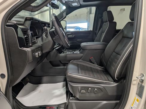 Used 2026 GMC Sierra 2500 AT4X AWD/4WD image 16
