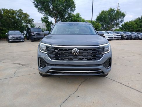 New 2026 Volkswagen Atlas SEL Premium R-Line AWD/4WD image 2