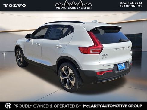 New 2026 Volvo XC40 B5 Plus w/ Protection Package Premier image 6