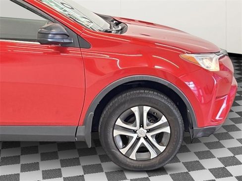Used 2016 Toyota RAV4 LE image 24