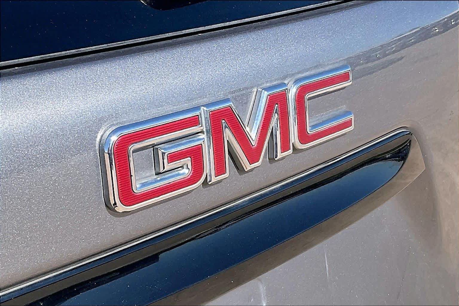 Used 2021 GMC Terrain SLE w/ Elevation Edition FWD image 29