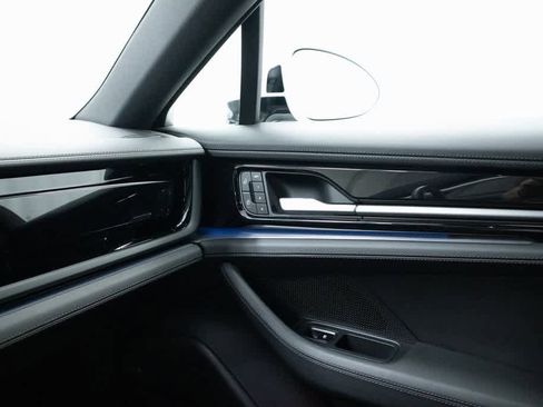 Certified 2024 Porsche Panamera 4 image 24